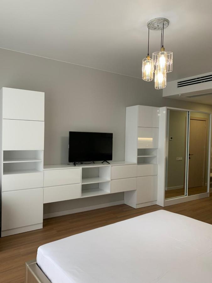 White Sails Apartment Batumi Ngoại thất bức ảnh